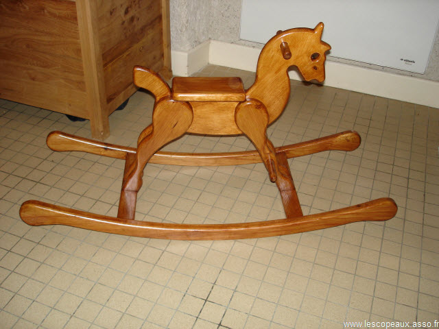 comment fabriquer un cheval a bascule en bois